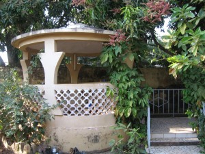 Round Hut